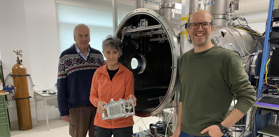 iLAuNCH CubeSat team